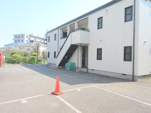 カーサ・アルバイワミの駐車場|敷地内駐車場も完備