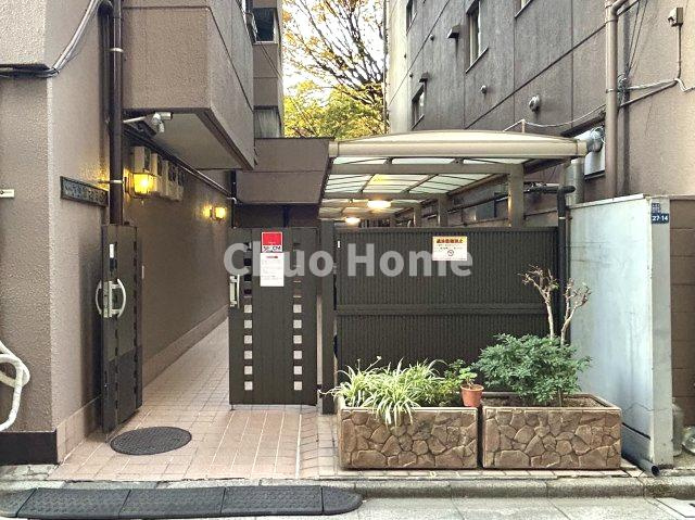 トーア浅草マンションのエントランス|【エントランス】マンションのエントランスは、その物件の印象を決める、顔とも言える場所です。毎日通る場所ですからきれいなのが一番です。