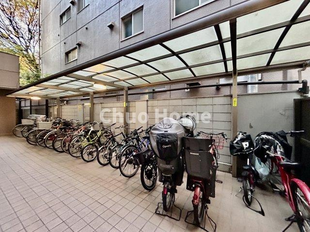 トーア浅草マンションの駐輪場|【自転車置き場】最新の空き状況や費用などの詳細は担当スタッフまでお問い合わせください。