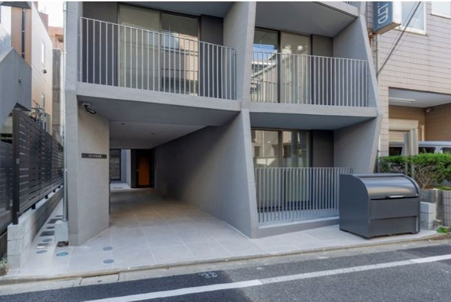 【エントランス】