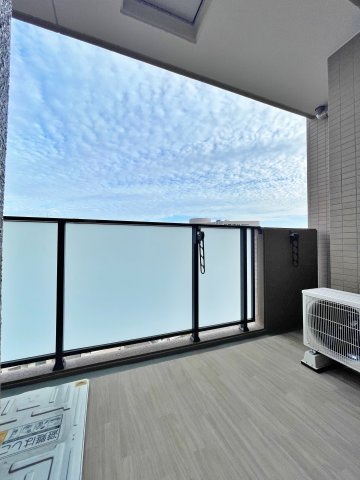 ローレルアイ名駅東のバルコニー