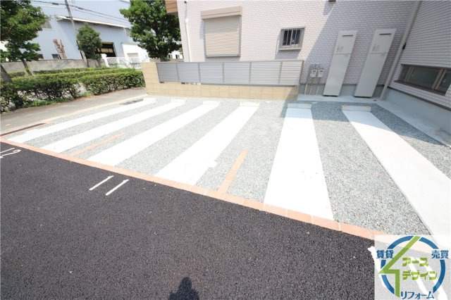 カーサ・ドマーニの駐車場