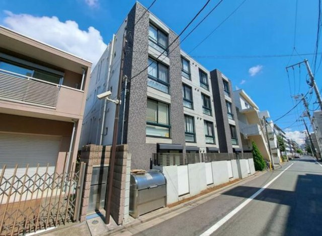 ＬＵＯＲＥ学芸大学の外観