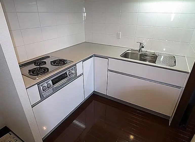 コンフォリア田町のキッチン