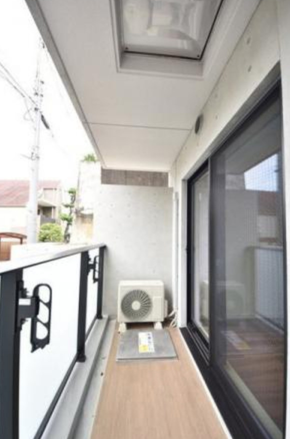 目黒区上目黒３丁目の賃貸マンションのバルコニー
