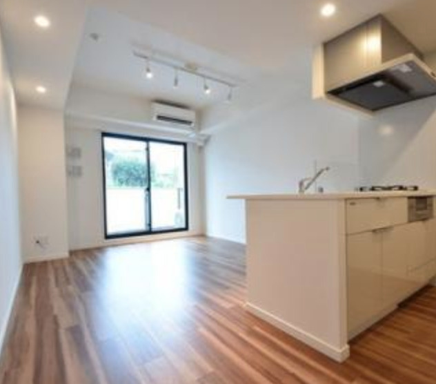 目黒区上目黒３丁目の賃貸マンションの居間・リビング