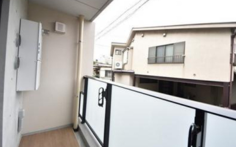 目黒区上目黒３丁目の賃貸マンションのバルコニー