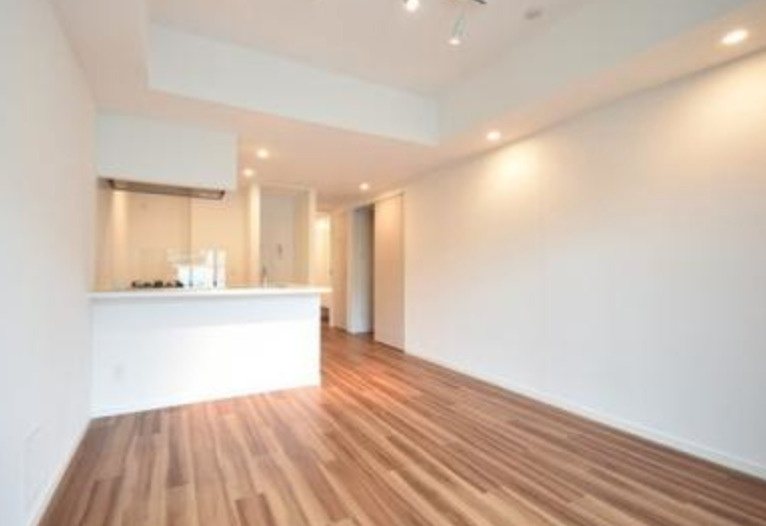 目黒区上目黒３丁目の賃貸マンションの居間・リビング