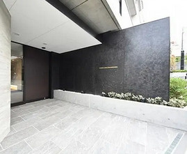 目黒区上目黒３丁目の賃貸マンションのエントランス