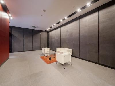 渋谷区富ヶ谷２丁目の賃貸マンションのロビー