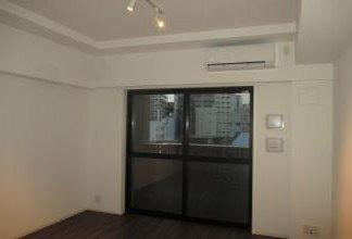 ZOOM中野の居間・リビング