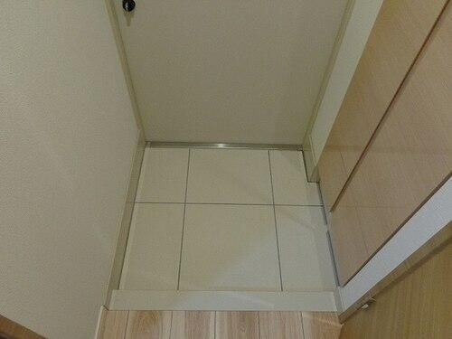 ＫＤＡ　ＳＨＩＮＡＧＡＷＡ　ＯＳＡＫＩの玄関