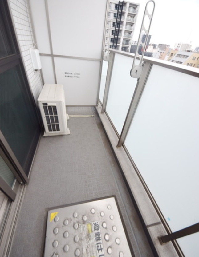カリーノ鳥越のバルコニー