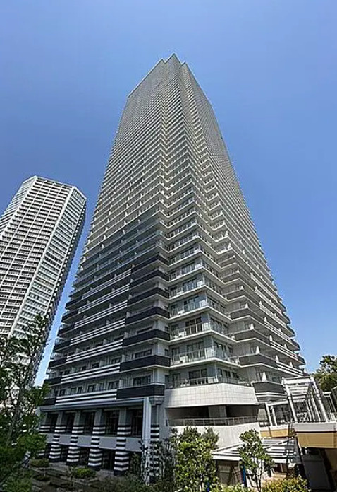 Ｗ　Ｃｏｍｆｏｒｔ　Ｔｏｗｅｒｓ　ＷＥＳＴ