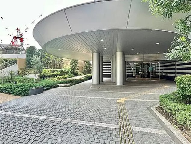 Ｗ　Ｃｏｍｆｏｒｔ　Ｔｏｗｅｒｓ　ＷＥＳＴのエントランス