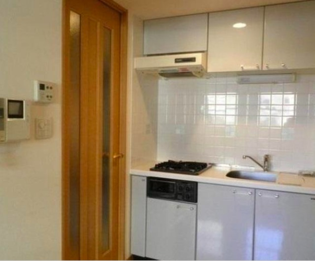 コンフォリア愛宕のキッチン