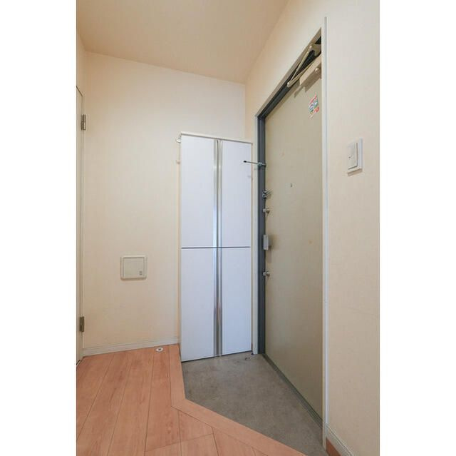 ヒルサイド島津山の玄関