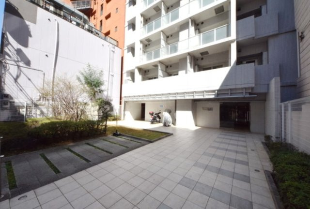 パトリア九段下のエントランス