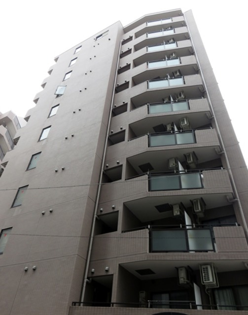 中央区新川１丁目の賃貸マンションの外観