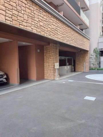 プレジオ梅田の駐車場