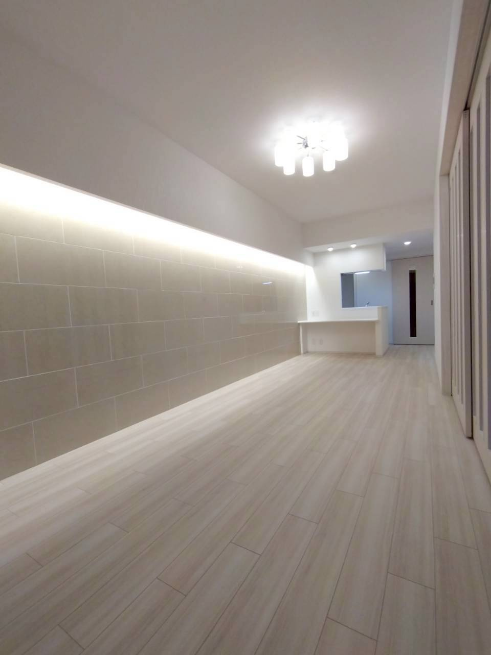 プレジオ梅田の居間・リビング