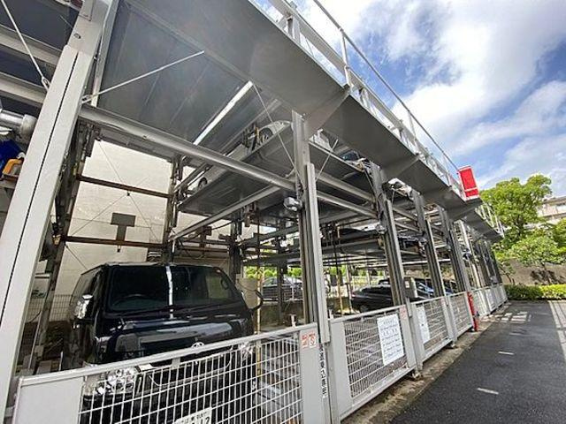 コンフォリア南砂町の駐車場