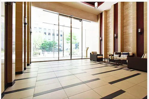 スプランディッド淀屋橋DUEのロビー