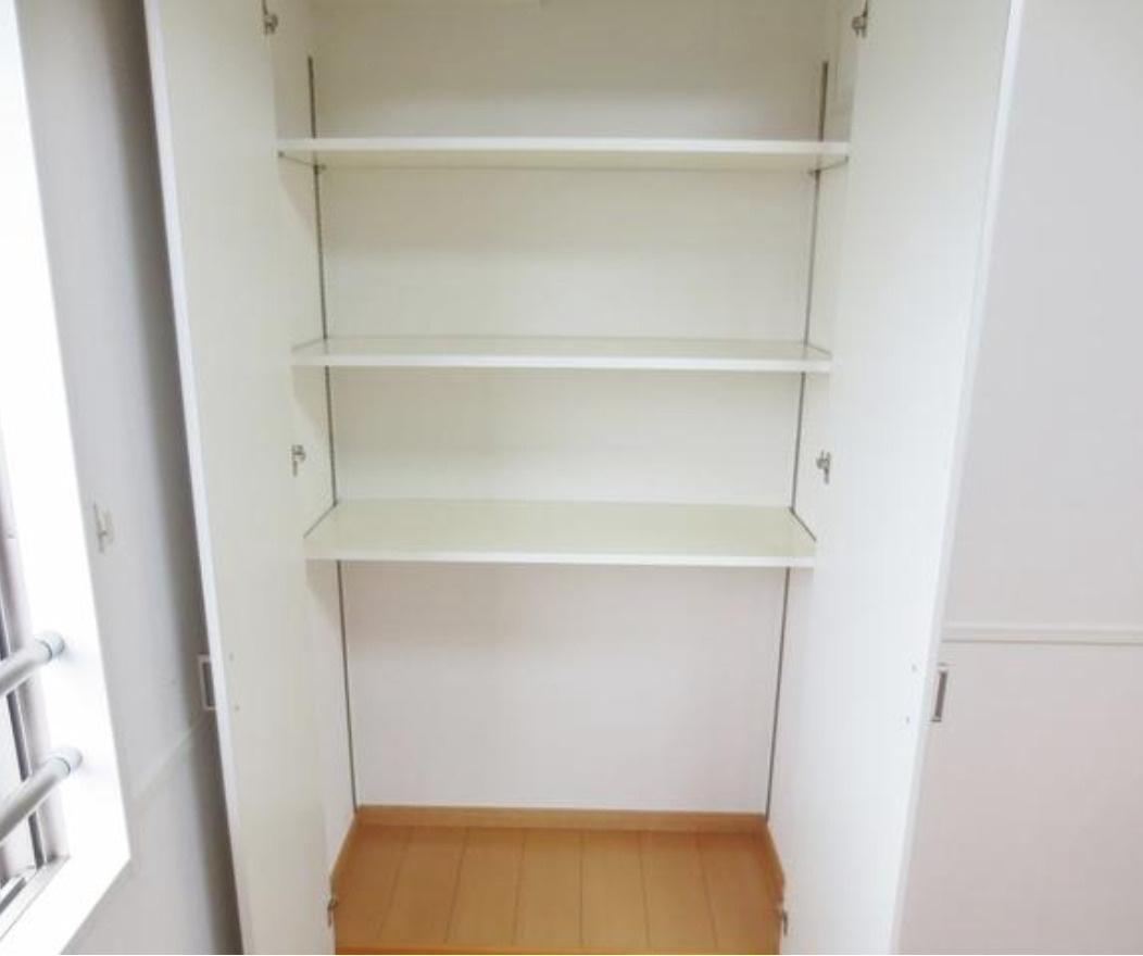 コンフォリア三宿の収納