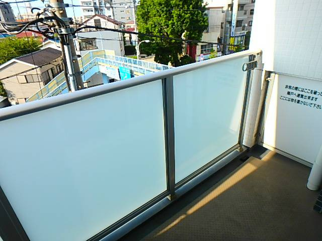 CALM. KOIWA WESTのバルコニー