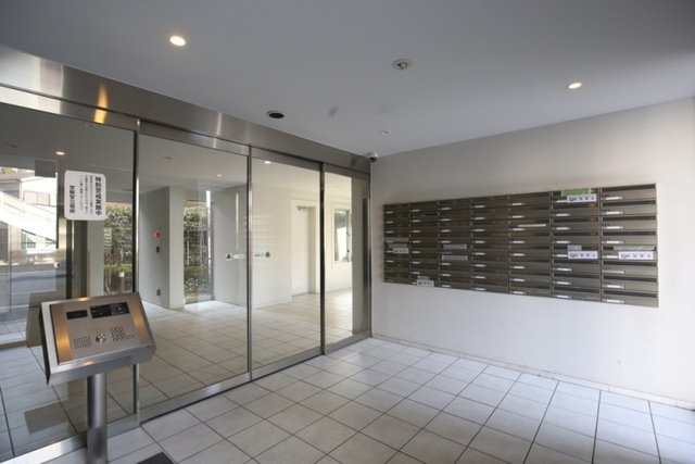 CALM. KOIWA WESTのロビー