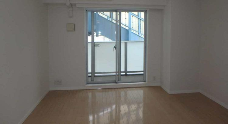 CALM. KOIWA WESTの洋室