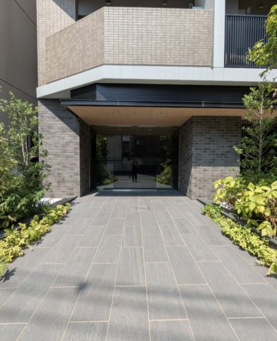 ルフォンプログレ上野御徒町のエントランス