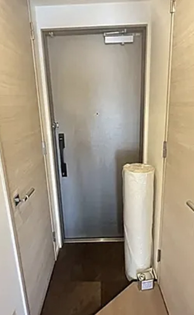 グランハイツ白金の玄関