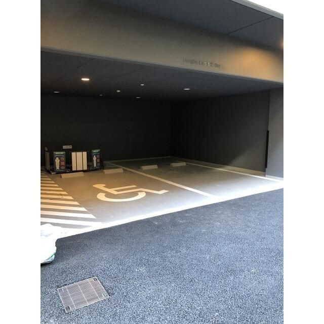 ザ・パークハビオ住吉の駐車場