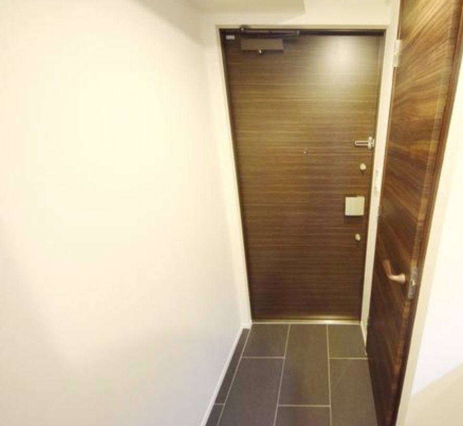 ザ・パークハビオ浅草駒形の玄関