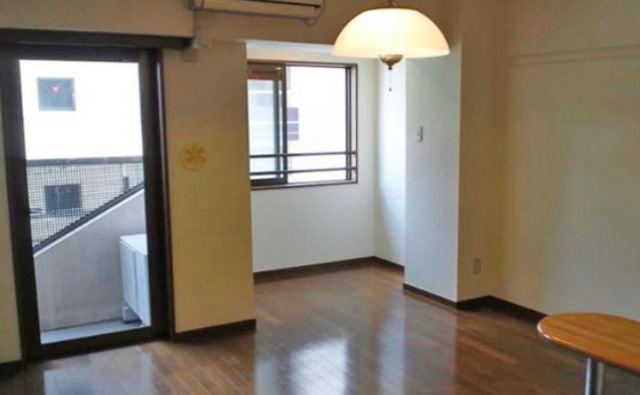 港区芝浦３丁目の賃貸マンションの洋室