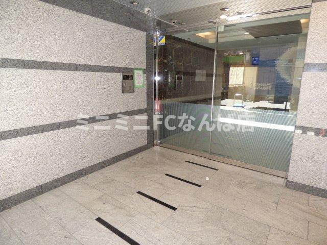 フォーチュン心斎橋イーストのエントランス