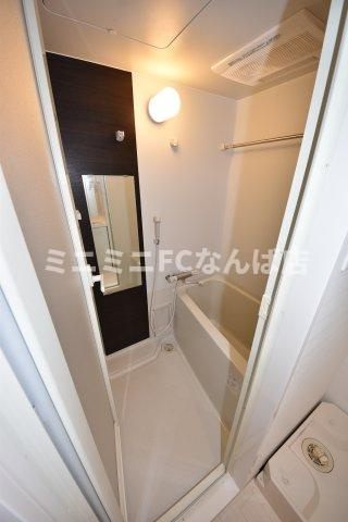 フォーチュン心斎橋イーストの浴室