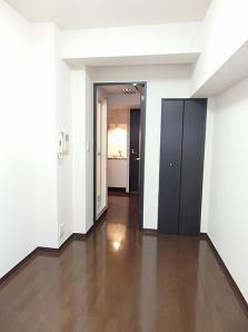 渋谷区富ヶ谷１丁目の賃貸マンションの居間・リビング