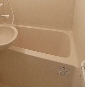 渋谷区富ヶ谷１丁目の賃貸マンションの浴室