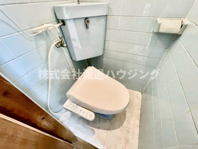 金田町3丁目貸家のトイレ