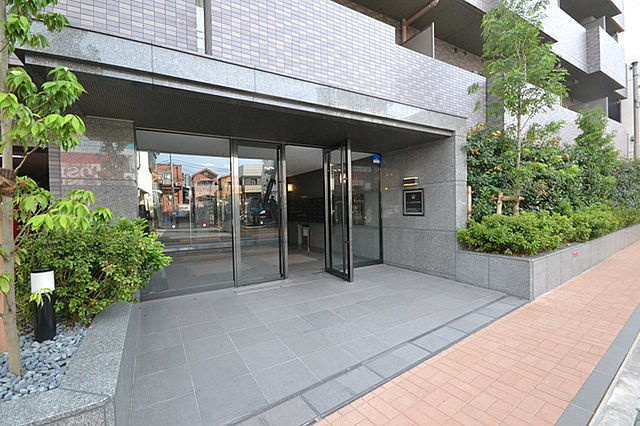 ルーブル目黒不動前のエントランス