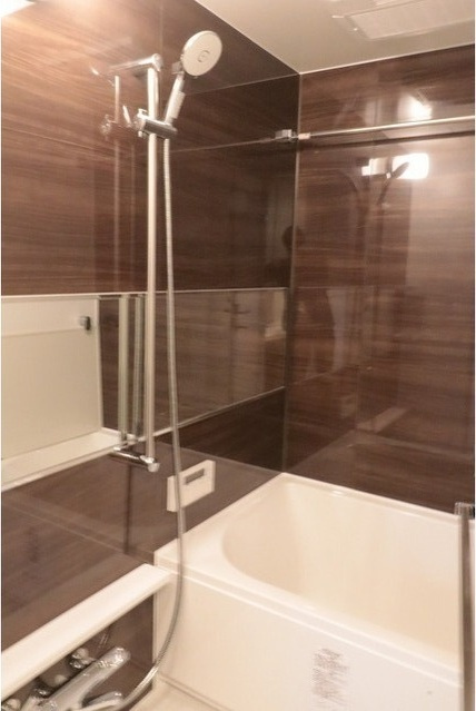 プライムアーバン目黒東山の浴室