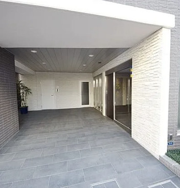 ガルデニア蔵前のエントランス