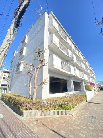 パロス沢良宜の外観