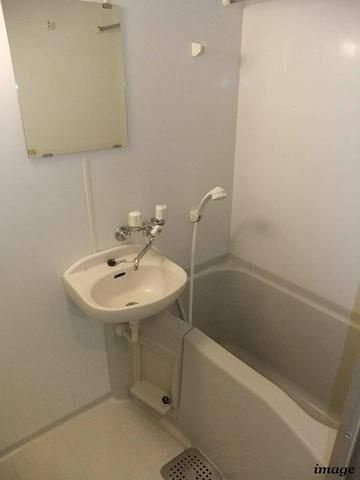 ガラ・シティ芝公園の浴室