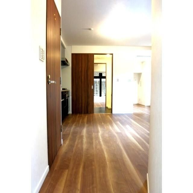 ロリエ銀座の玄関