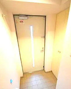 トーク西池袋ウェルフォートの玄関