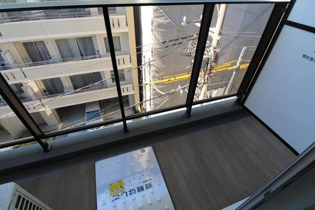 墨田区向島３丁目の賃貸マンションのバルコニー