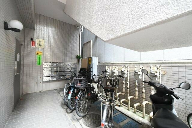 ウイスタリア東五反田ビルの駐車場